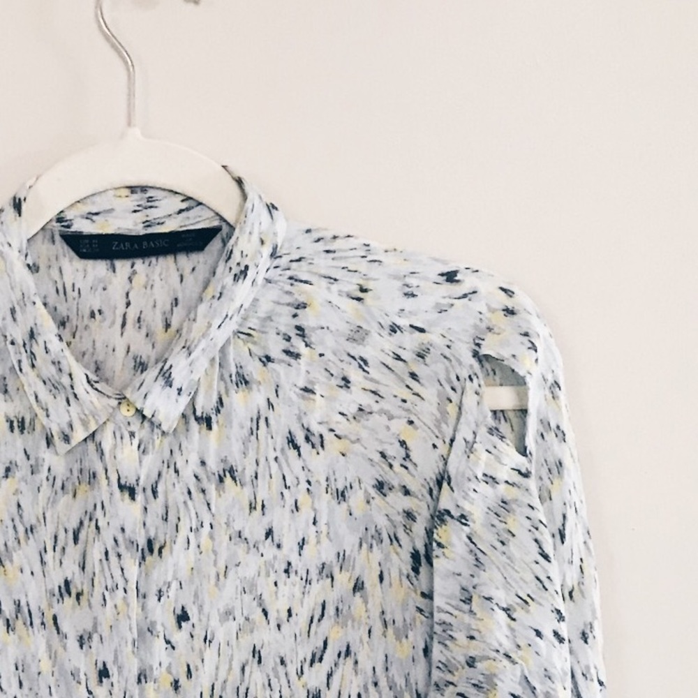⬇️ Zara basic patterned summer shirt